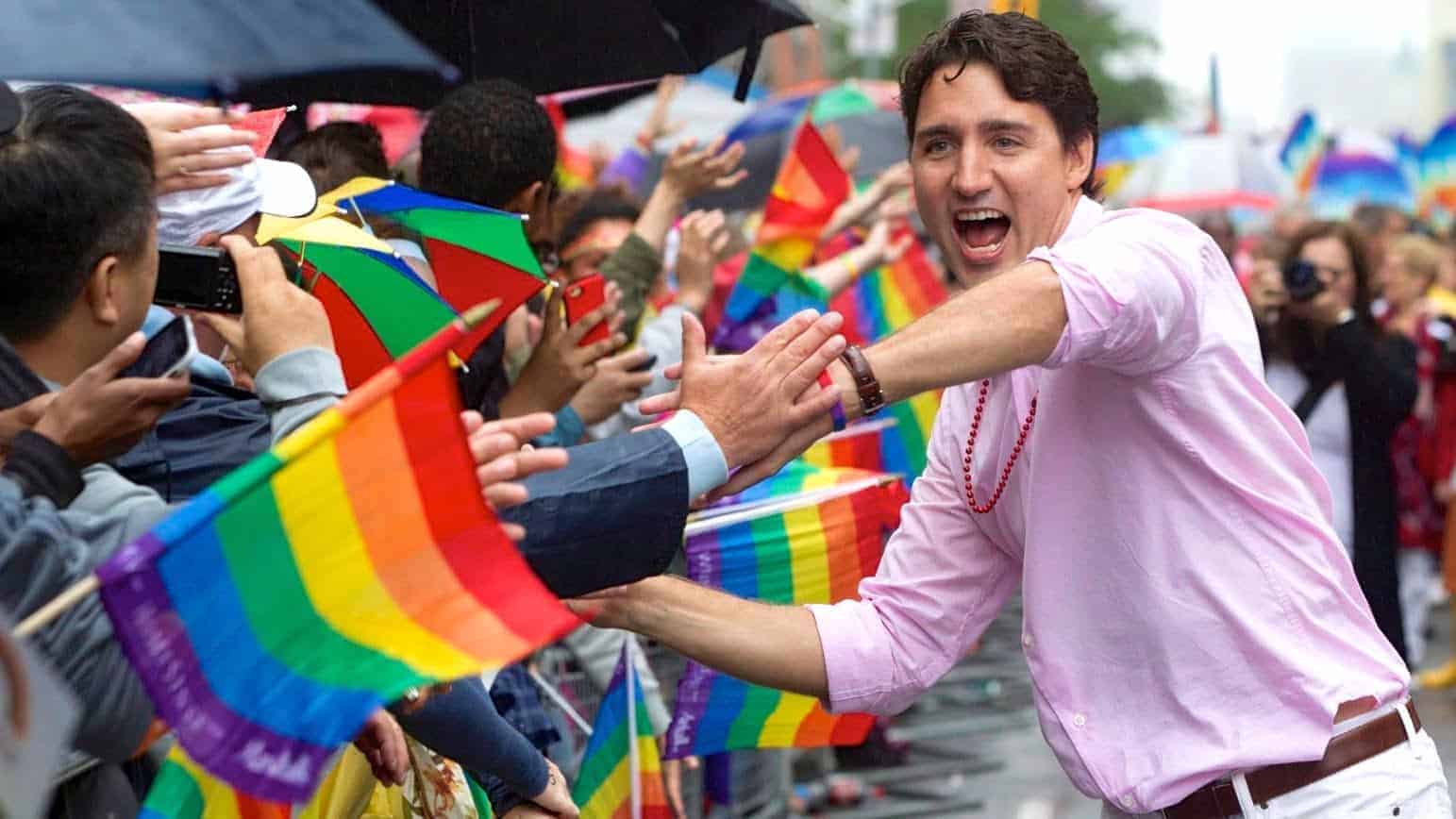 Supercuck Justin Trudeau Apologizes to LGBTQ