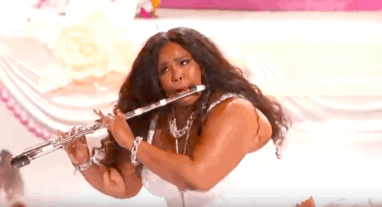Obese Negress Culturally Appropriates White Instrument At Nog Awards Show