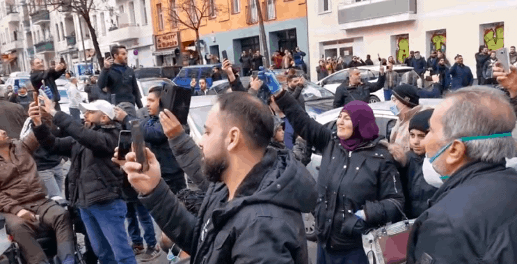 Germany: Moslems Flaunt Quarantine to Attend Mosque & Pray to Demon God